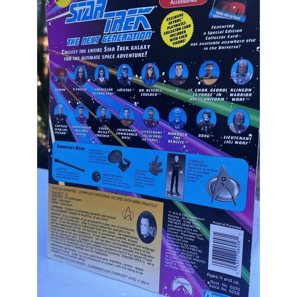 Playmates Star Trek The Next Generation Captain Jean-Luc Picard Action Figure